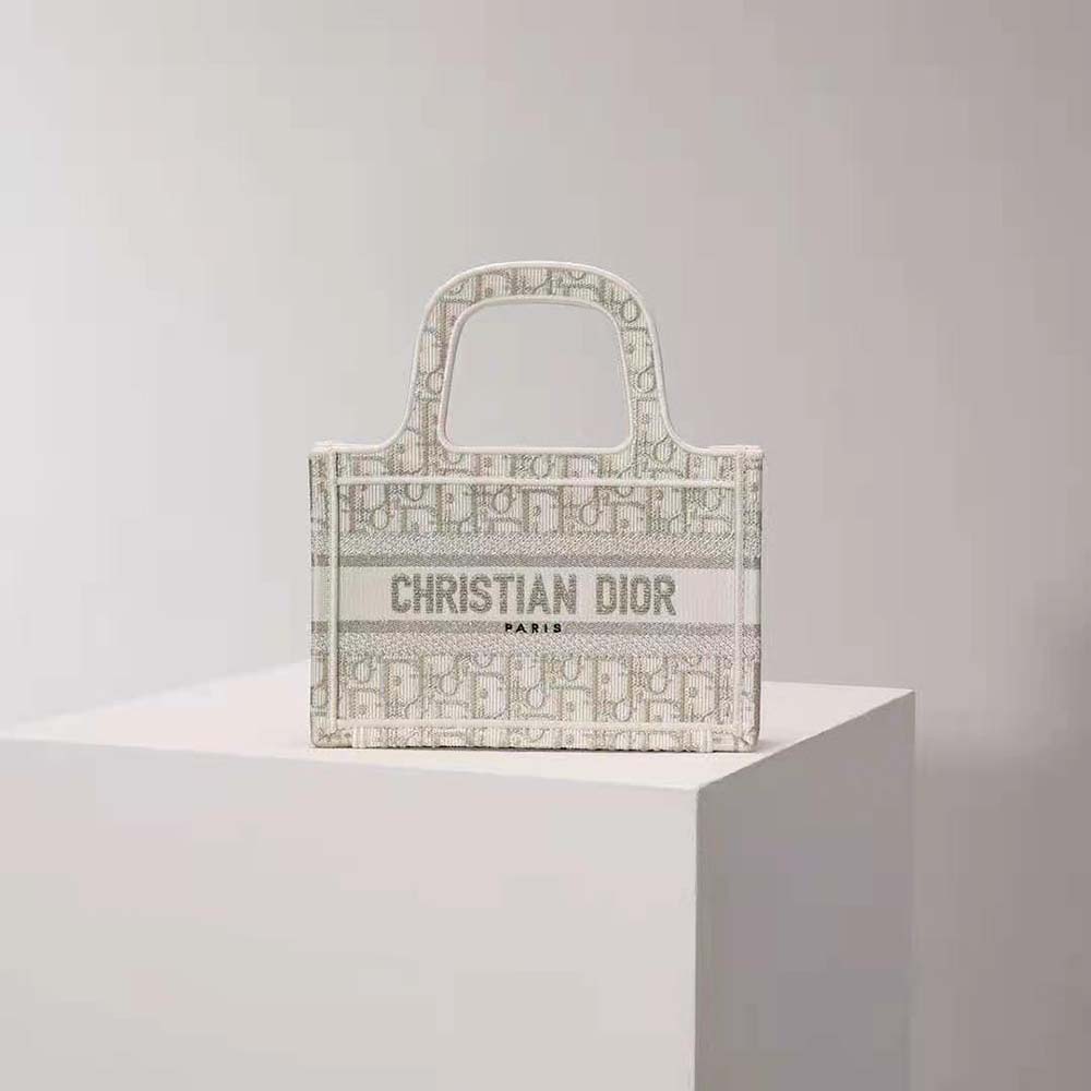 ORDER Dior Book Tote Ss22 size S #47 ORDER Dior Book Tote Ss22 size S